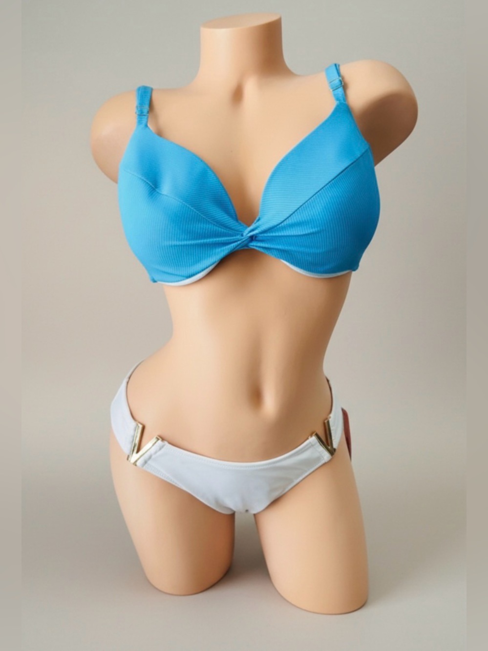 Victoria’s Secret Swim Top Twist Push Up 38C & V-Hardware Bottom M